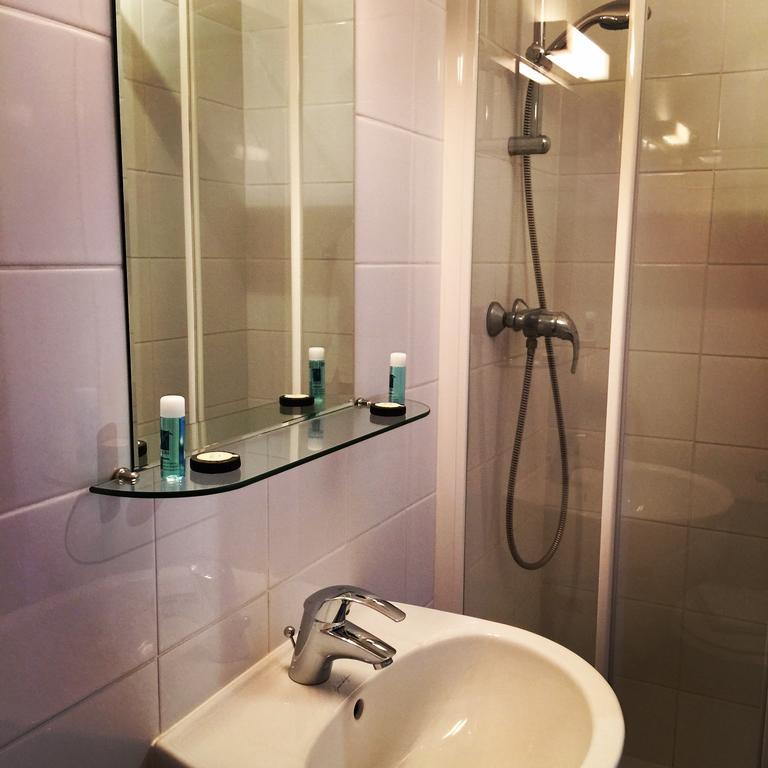 Hotel L'Estaminet Mazille Pokoj fotografie
